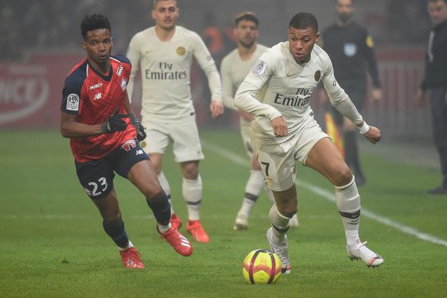 土媒：费内巴切在同时谈4-5名中卫