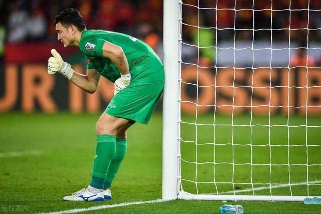 巴特勒33分热火终结独行侠4连胜 骑士力克猛龙